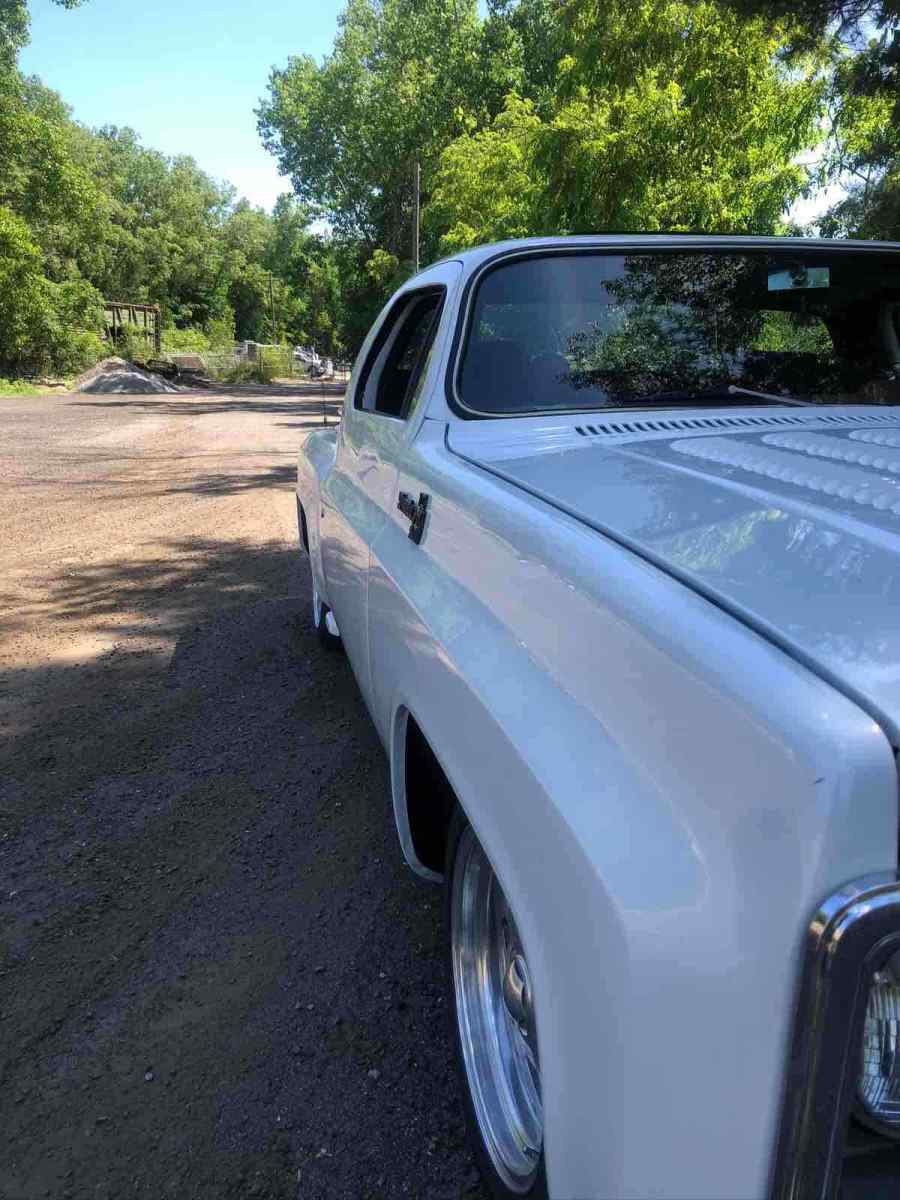 1976 White Chevrolet C10/K10 Pickup