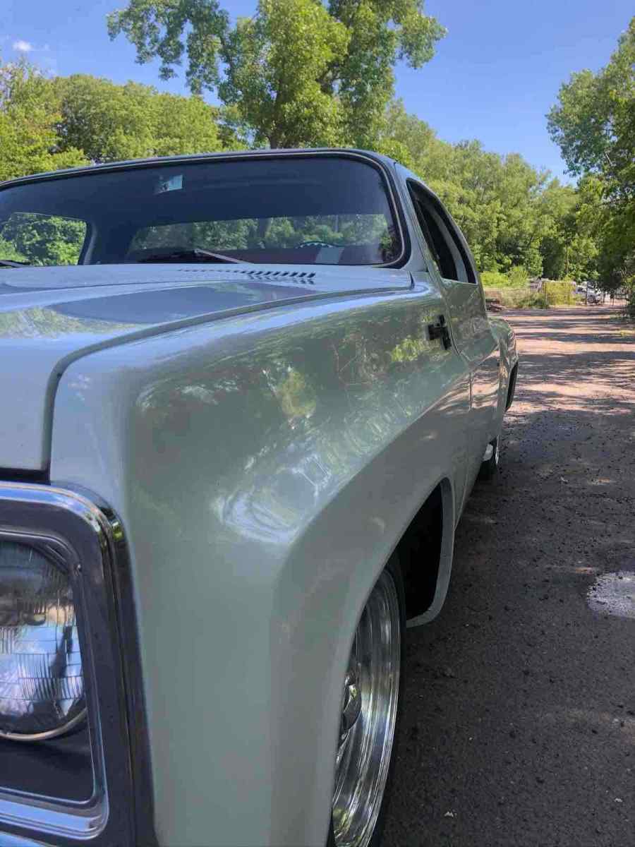 1976 White Chevrolet C10/K10 Pickup