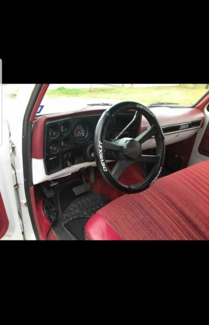 1976 White Chevrolet C30 Dually