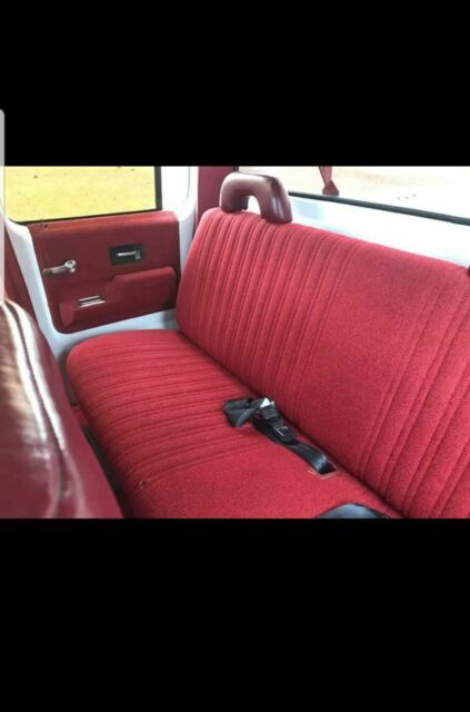 1976 White Chevrolet C30 Dually