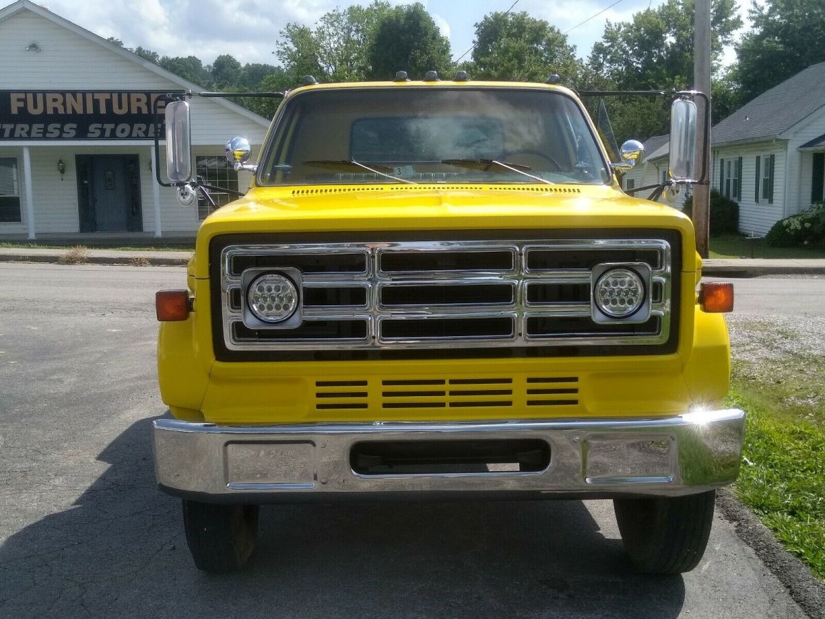 1976 Yellow Chevrolet C30/K30 Pickup