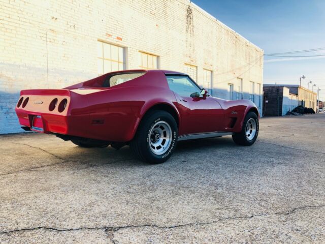 1976 Red Chevrolet Corvette Coupe
