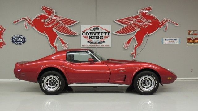 1976 Red Chevrolet Corvette COUPE