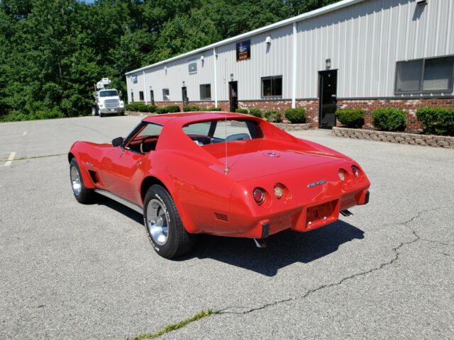 1976 Red Chevrolet Corvette Coupe