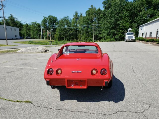 1976 Red Chevrolet Corvette Coupe