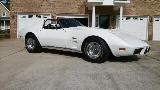1976 RED Chevrolet Corvette Coupe