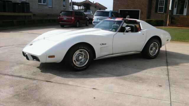 1976 RED Chevrolet Corvette Coupe