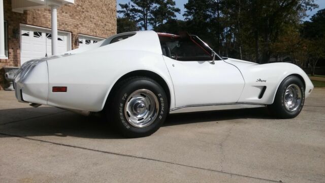1976 RED Chevrolet Corvette Coupe