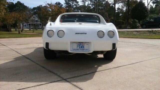 1976 RED Chevrolet Corvette Coupe