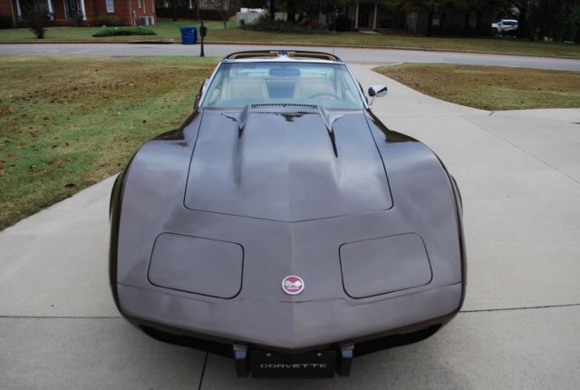 1976 Brown Chevrolet Corvette Coupe