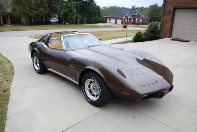 1976 Brown Chevrolet Corvette Coupe