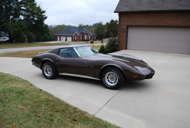1976 Brown Chevrolet Corvette Coupe