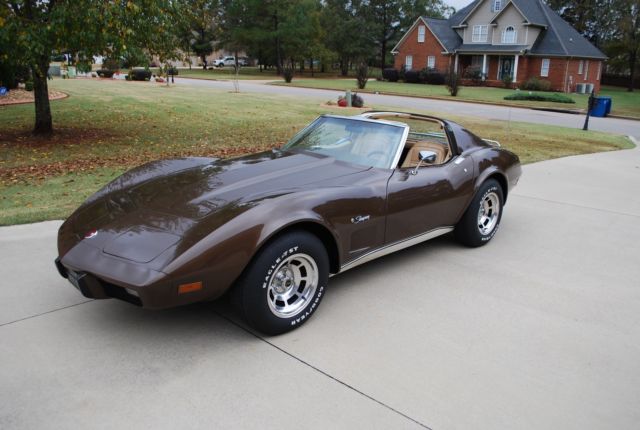 1976 Brown Chevrolet Corvette Coupe