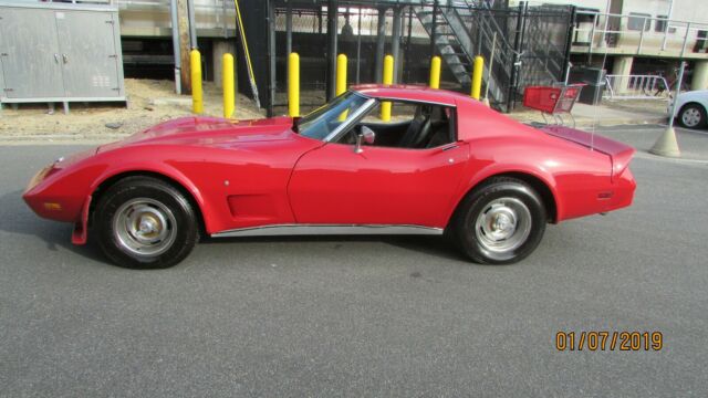 1976 Red Chevrolet Corvette Coupe