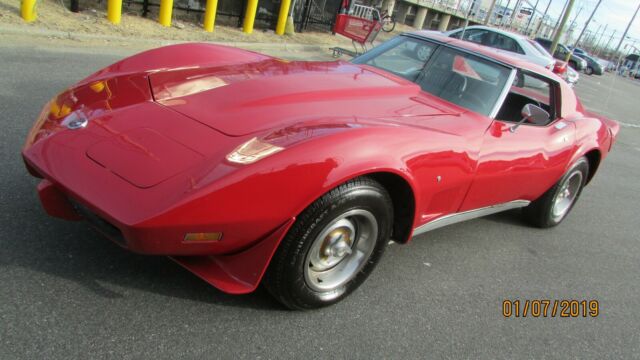 1976 Red Chevrolet Corvette Coupe