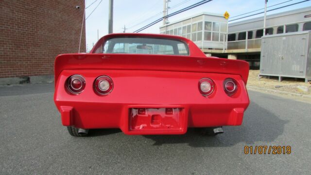 1976 Red Chevrolet Corvette Coupe