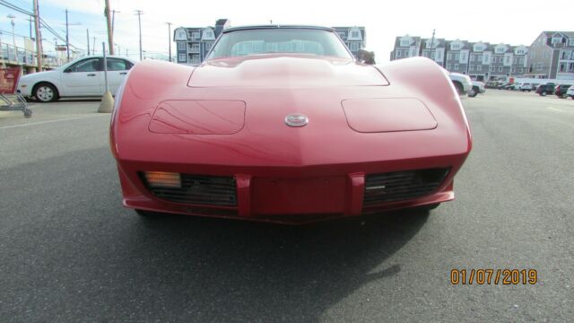 1976 Red Chevrolet Corvette Coupe