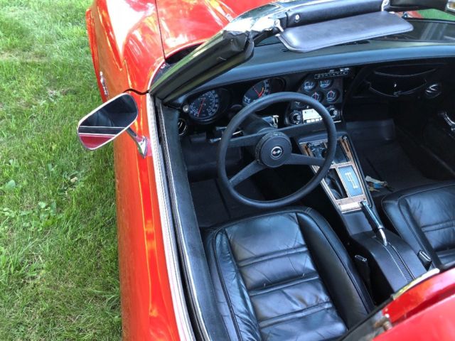 1976 Red Chevrolet Corvette Coupe