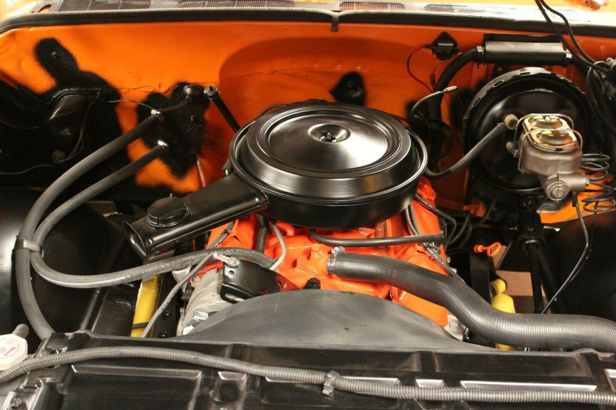 1976 Orange Chevrolet C/K Pickup 1500