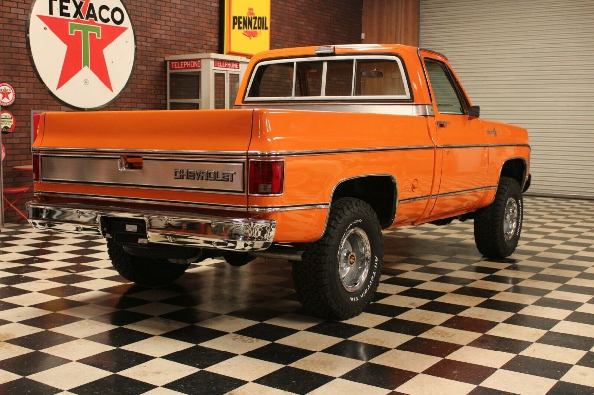 1976 Orange Chevrolet C/K Pickup 1500