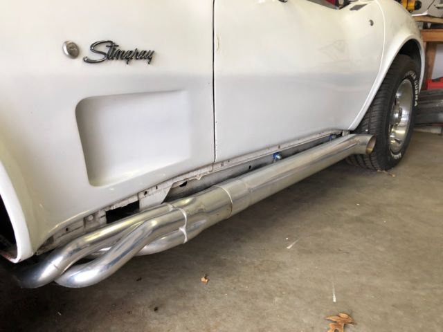 1976 White Chevrolet Corvette