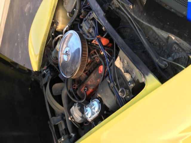 1976 Yellow Chevrolet Corvette Coupe