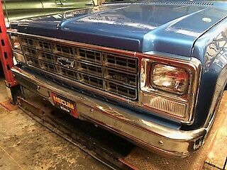 1976 Blue Chevrolet C-10 Standard Cab Pickup