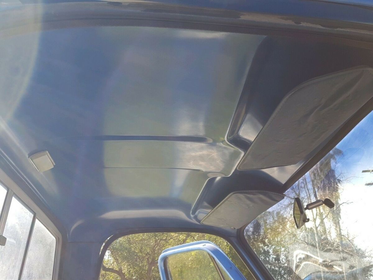 1976 Blue Chevrolet C-10 Standard Cab Pickup