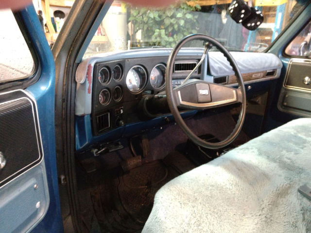 1976 Grey Metallic Chevrolet C-10 Extended Crew Cab Pickup