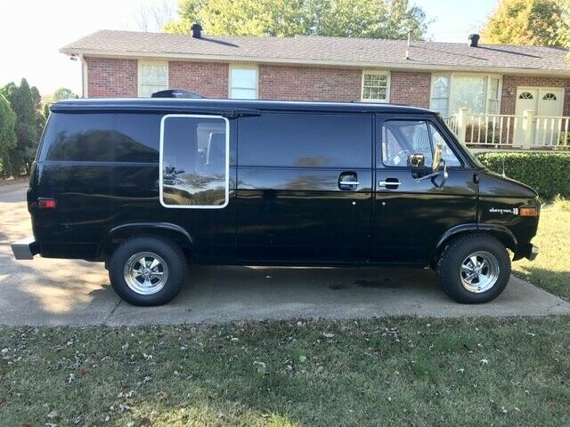 1976 Black Chevrolet G10 Van Van Camper