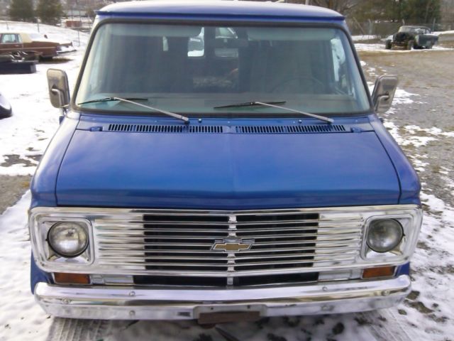 1976 Blue Chevrolet G20 Van shorty van