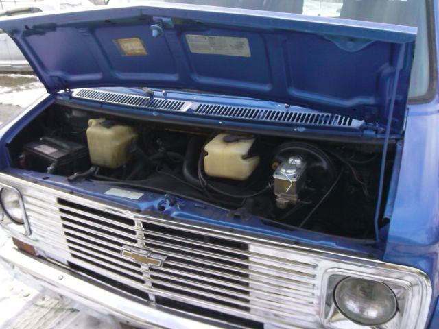 1976 Blue Chevrolet G20 Van shorty van