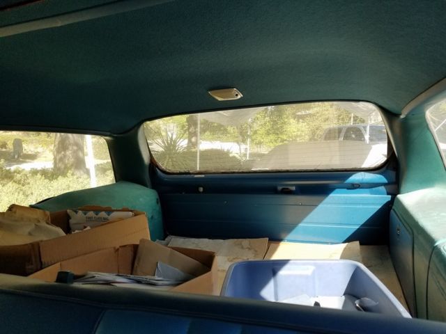 1976 White Chrysler Town & Country Wagon