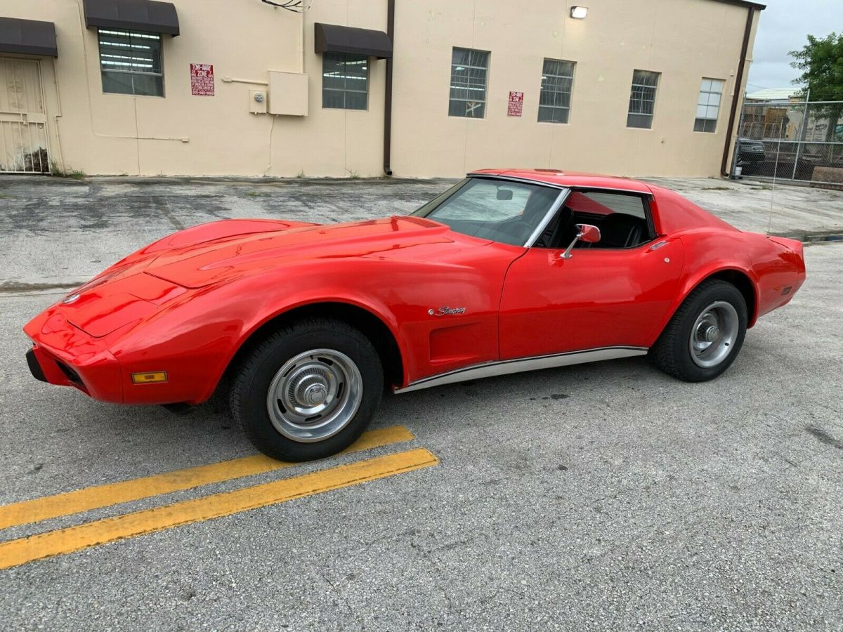 1976 Red Chevrolet CORVETTE