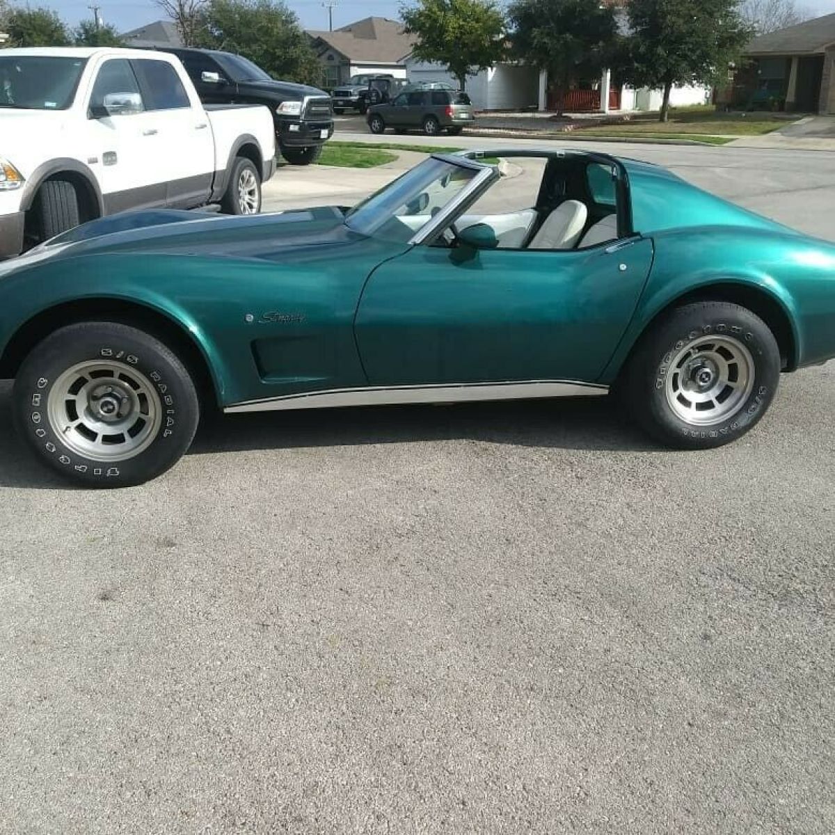 1976 Green Chevrolet Corvette Coupe
