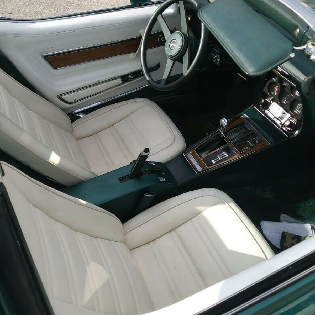 1976 Green Chevrolet Corvette Coupe