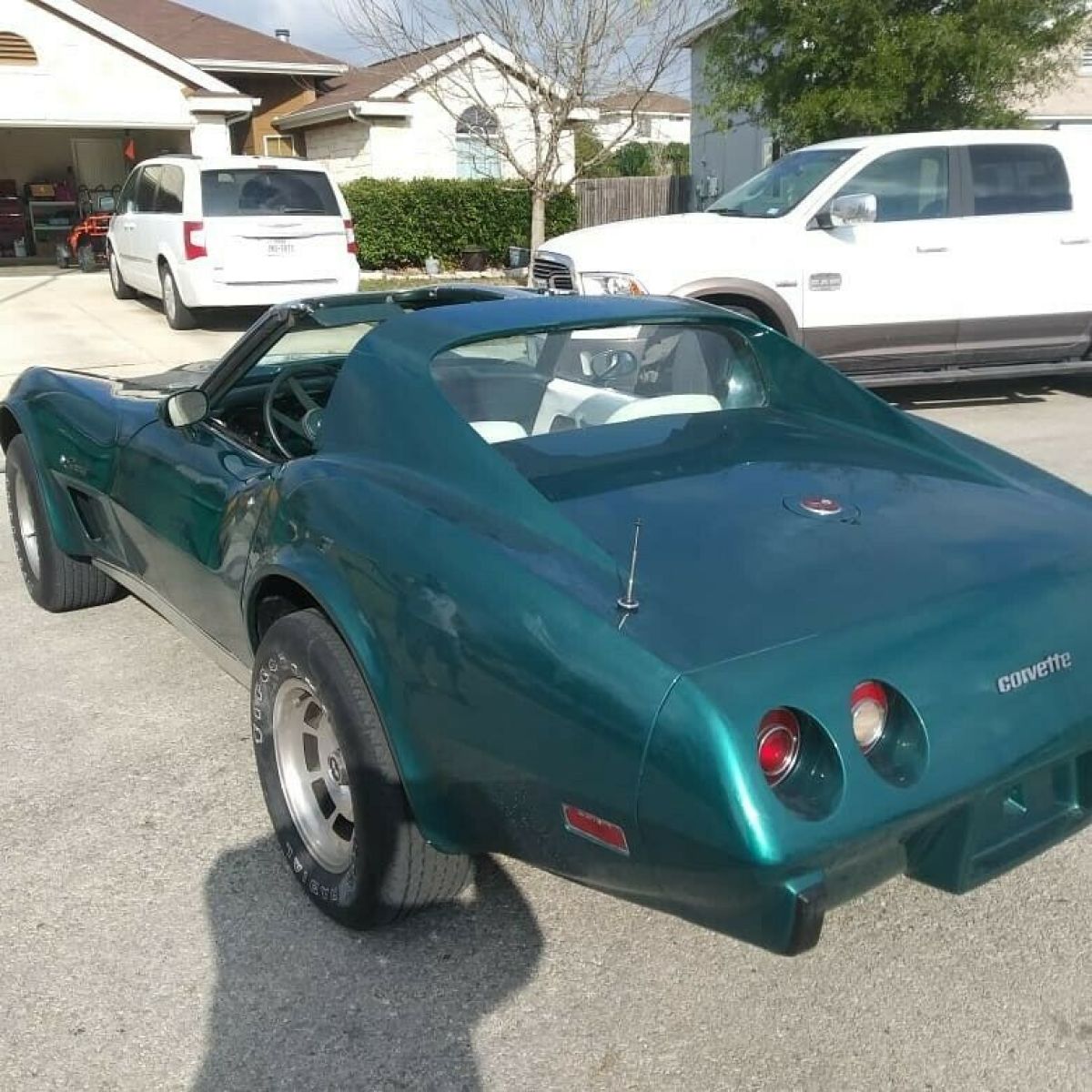 1976 Green Chevrolet Corvette Coupe