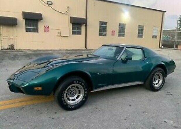 1976 Green Chevrolet Corvette