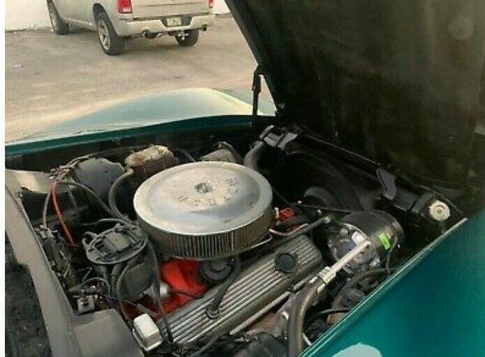 1976 Green Chevrolet Corvette