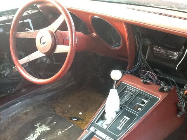 1976 Red Chevrolet Corvette Coupe