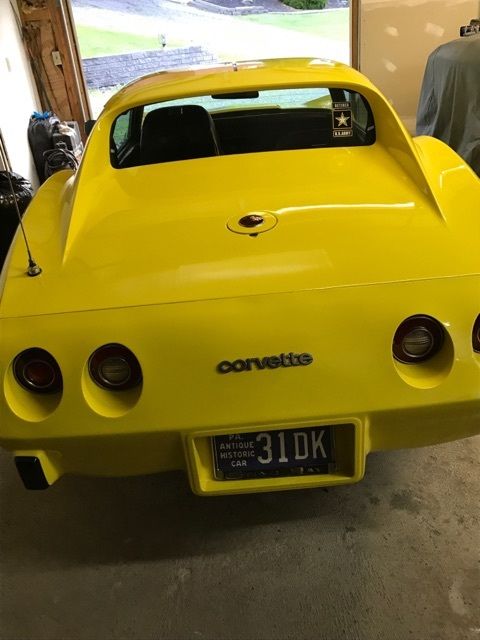 1976 Yellow Chevrolet Corvette Coupe
