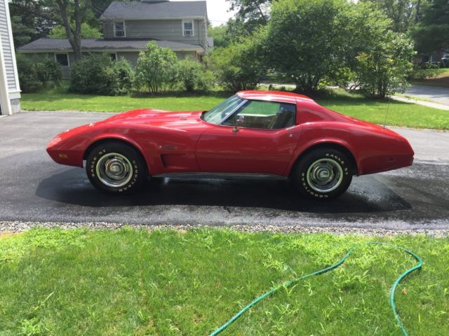 1976 Red Chevrolet Corvette