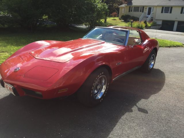 1976 Red Chevrolet Corvette