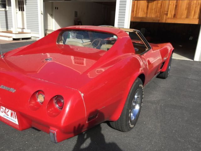 1976 Red Chevrolet Corvette
