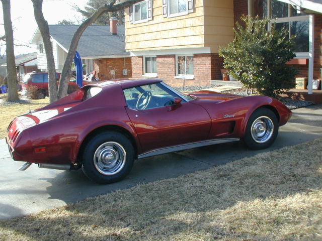 1976 Red Metallic Chevrolet Corvette Coupe