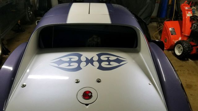 1976 White Chevrolet Corvette Coupe