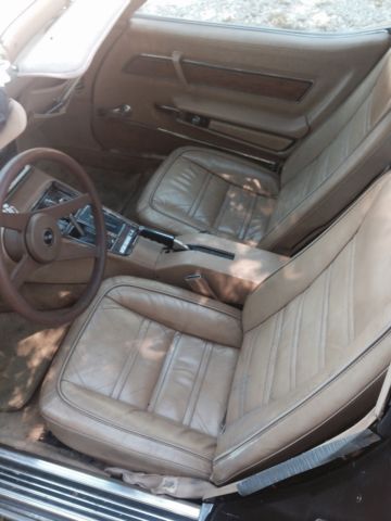 1976 Dark brown Chevrolet Corvette Coupe