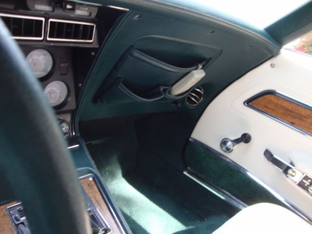 1976 GREEN Chevrolet Corvette Coupe