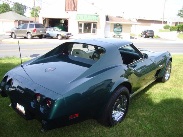 1976 GREEN Chevrolet Corvette Coupe