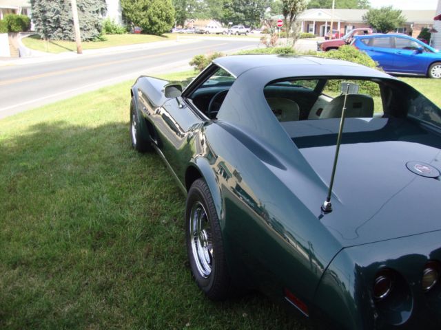 1976 GREEN Chevrolet Corvette Coupe